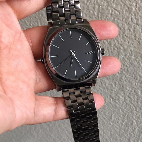 🖤NIXON minimal time teller man’s watch